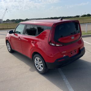 2021 KIA SOUL LX — фото 5