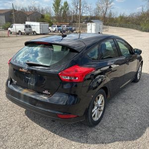 FORD FOCUS SE - 8