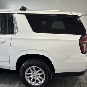 CHEVROLET SUBURBAN LT - 6