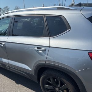 VOLKSWAGEN TAOS SE 4MOTION - 6