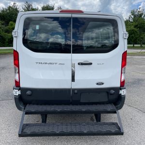 FORD TRANSIT 350 XLT - 7