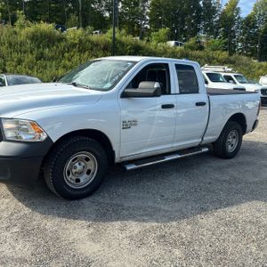 2023 RAM 1500 CLASSIC TRADESMAN — фото 3