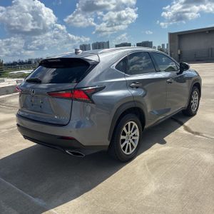 صورة 8 لـ 2021 Lexus NX 300 BASE