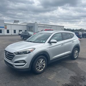 HYUNDAI TUCSON SE - 1