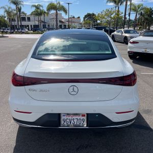 MERCEDES-BENZ EQE - 7