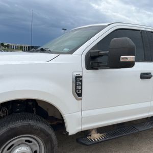 FORD F-250 SUPER DUTY XLT - 2