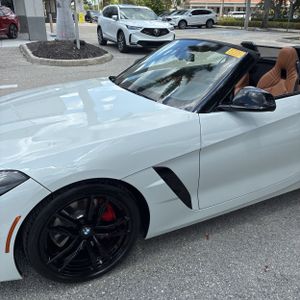 صورة 2 لـ 2023 BMW Z4 M40I
