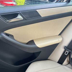 صورة 76 لـ 2011 Volkswagen JETTA SE