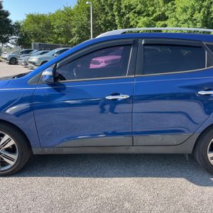 HYUNDAI TUCSON LIMITED - 4