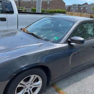 DODGE CHARGER SE - 2