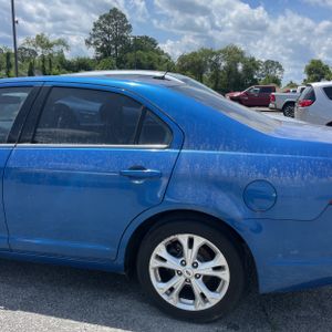 FORD FUSION SE - 6