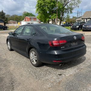 VOLKSWAGEN JETTA 1.4T S - 6