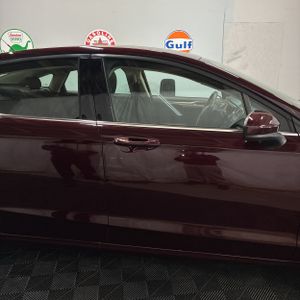 FORD FUSION SE - 10