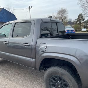 TOYOTA TACOMA SR V6 - 6