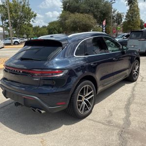 صورة 8 لـ 2023 Porsche MACAN T