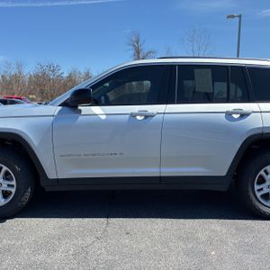 JEEP GRAND CHEROKEE LAREDO - 4