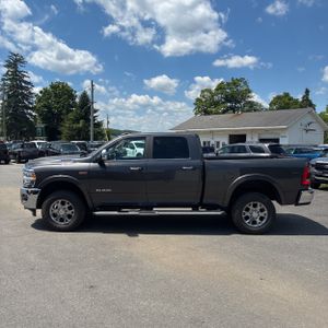 2022 RAM 2500 LARAMIE photo 3