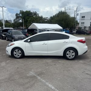 2016 KIA FORTE LX photo 3