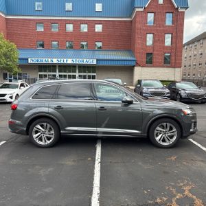 صورة 10 لـ 2022 AUDI Q7 PRESTIGE