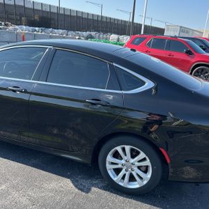 CHRYSLER 200 LIMITED - 6