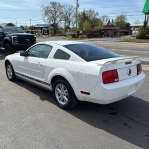 FORD MUSTANG BASE - 5