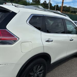 2015 Nissan ROGUE SL 照片 8