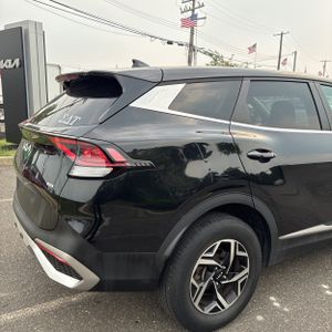 2023 KIA SPORTAGE LX photo 9