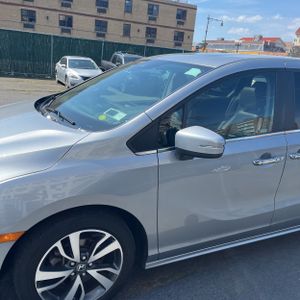 HONDA ODYSSEY TOURING - 2