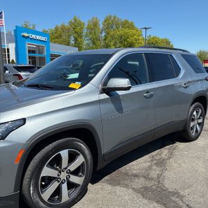 CHEVROLET TRAVERSE - 2