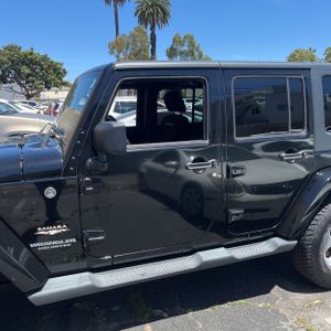 JEEP WRANGLER UNLIMITED SAHARA - 4