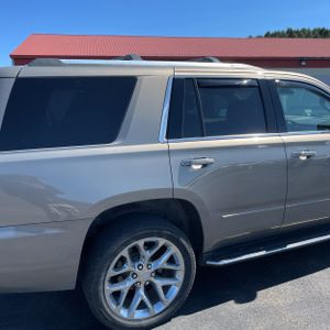 Chevrolet Tahoe Premier - 9