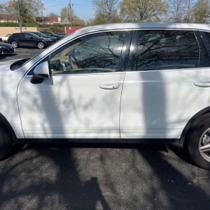 PORSCHE CAYENNE BASE - 4