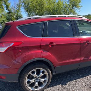 FORD ESCAPE TITANIUM - 9