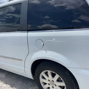 CHRYSLER TOWN AND COUNTRY TOURING - 6