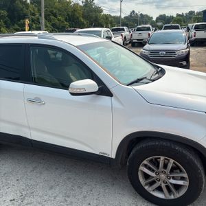 صورة مصغرة 13 لـ 2015 KIA SORENTO LX