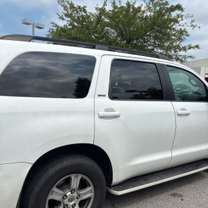 2010 Toyota SEQUOIA SR5 — фото 9