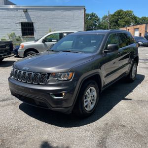 2019 JEEP GRAND CHEROKEE LAREDO E 照片 1