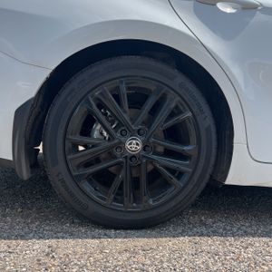 2025 Toyota CAMRY SE 缩略图 19