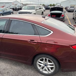 FORD FUSION SE - 6
