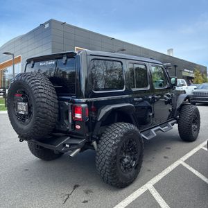 JEEP WRANGLER 4-DOOR WILLYS 4X4 - 8