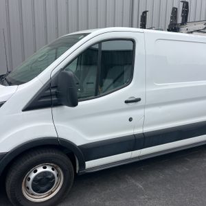 FORD TRANSIT 150 - 2