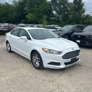 FORD FUSION SE - 10
