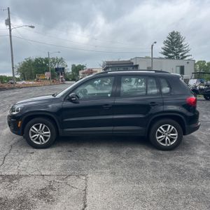 VOLKSWAGEN TIGUAN 2.0T S 4MOTION - 3