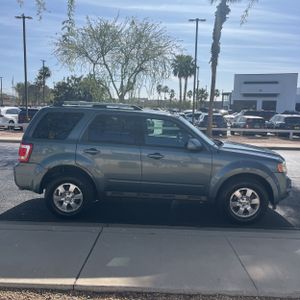 FORD ESCAPE LIMITED - 10