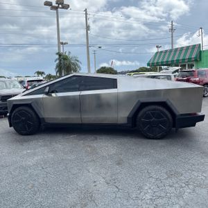 TESLA CYBERTRUCK CYBERBEAST - 3