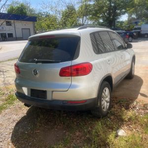 VOLKSWAGEN TIGUAN 2.0T S - 8