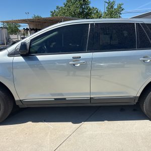 FORD EDGE SEL PLUS - 4