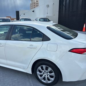 2022 Toyota COROLLA LE 照片 6