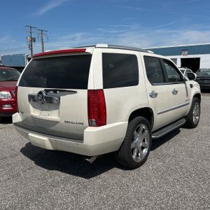 CADILLAC ESCALADE LUXURY - 8
