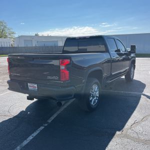 CHEVROLET SILVERADO 2500HD HIGH COUNTRY - 8